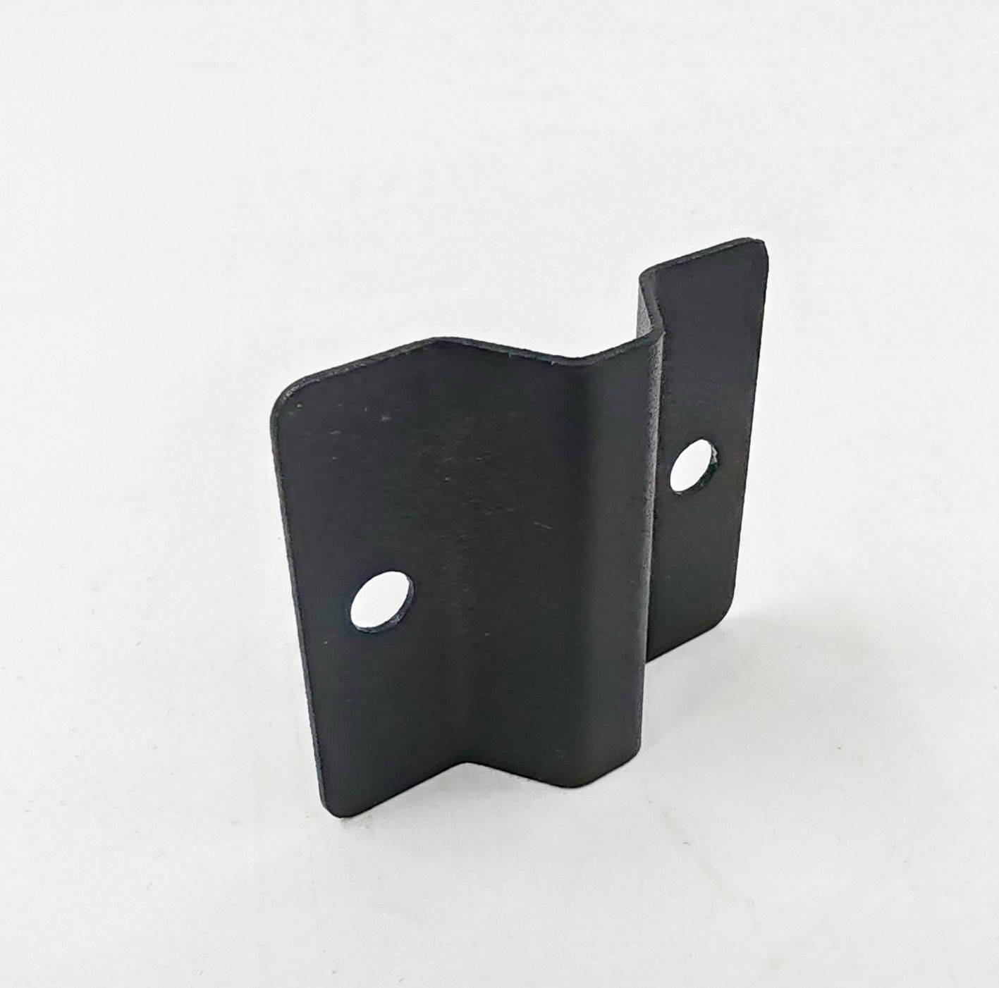 MS 020 \ Скоба для крепления решетки MSS.020.22450.4N100