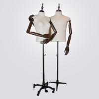 На склад поступили новые подставки для манекенов Originals