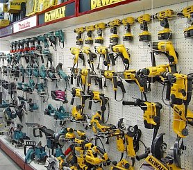 Стеллажи перфорированные металлические для магазинов 