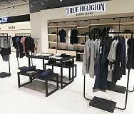 Корнер TRUE RELIGION в магазине Lady & Gentleman CITY