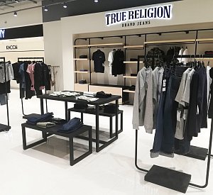 Корнер TRUE RELIGION в магазине Lady & Gentleman CITY