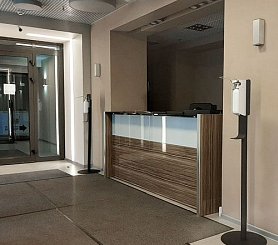 Мобильные стойки для дезинфекции рук