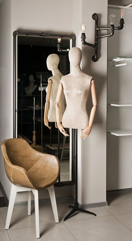 Торсы и манекены с деревянными руками Originals